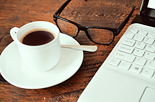 AI智能助手的苹果短信轰炸机